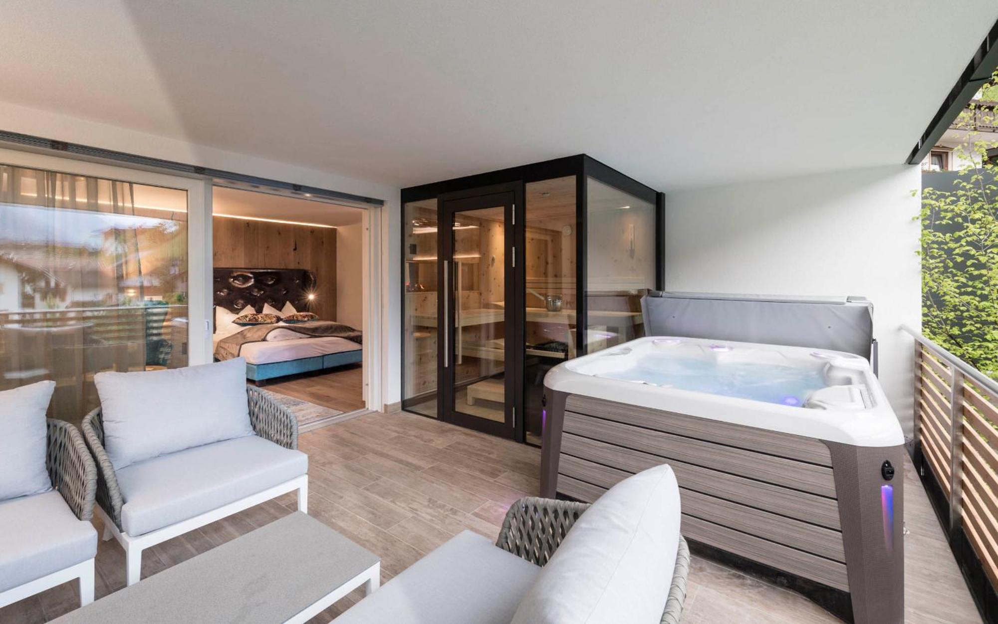 Stroblhof Active Family Hotel 4*